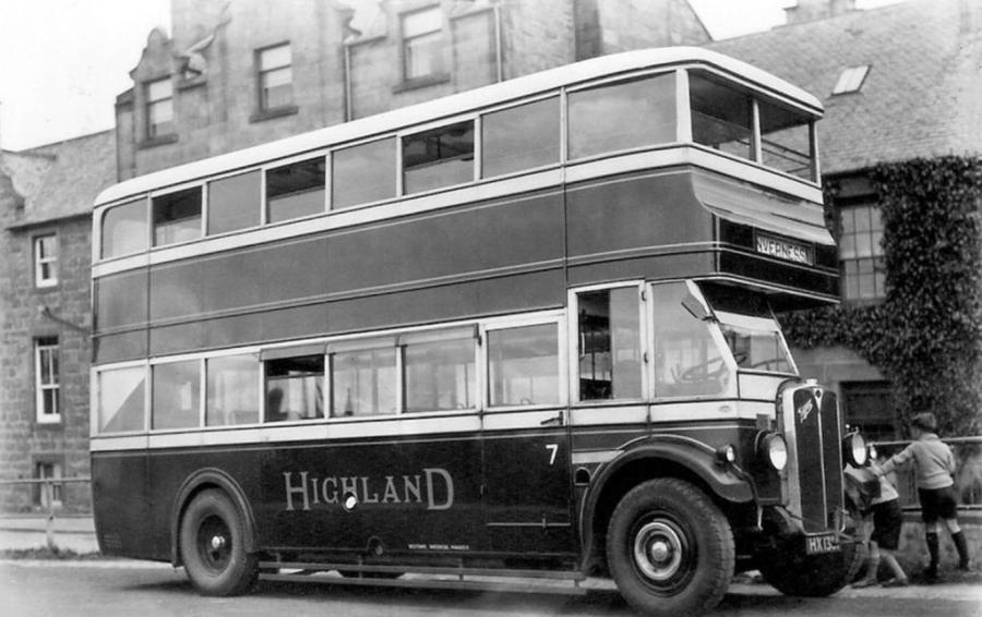  AEC Regent I Strachans (H26/24R) 1930 года  (фото 2 из 2)
